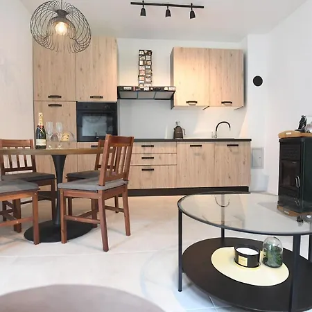 度假居 Kala House - Brand New!! 扎达尔